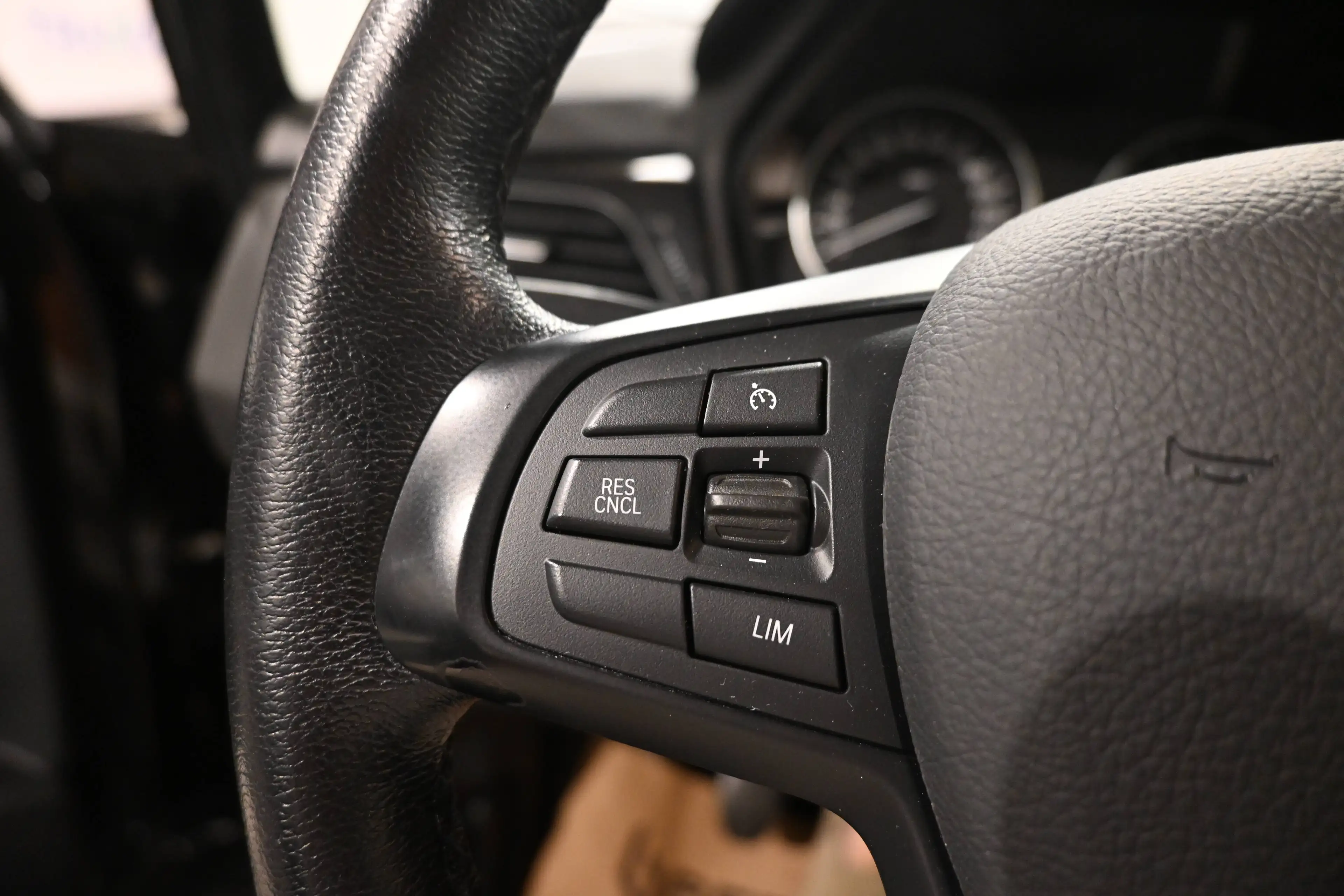 BMW 216 d  Active Tourer / LEDS / GPS NAVIGATION / BLUETOOTH / PDC !! — photo 10