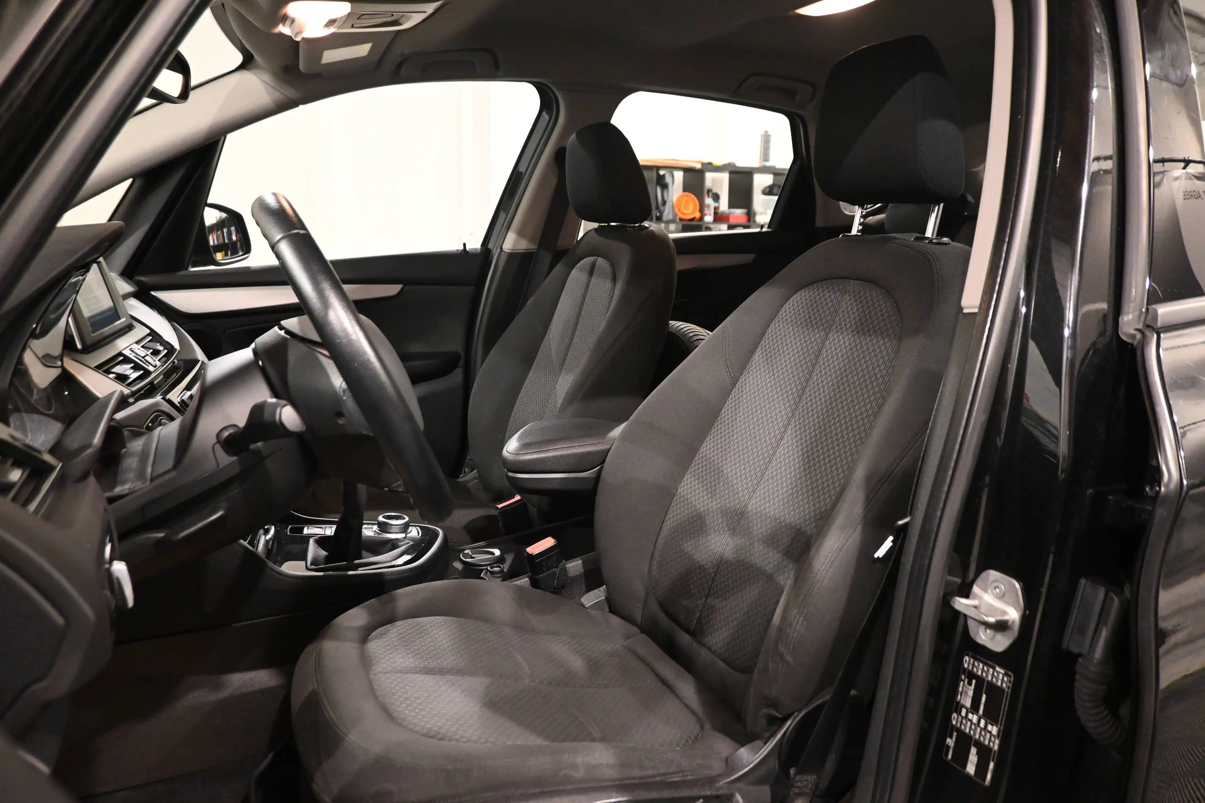 BMW 216 d  Active Tourer / LEDS / GPS NAVIGATION / BLUETOOTH / PDC !! — photo 8