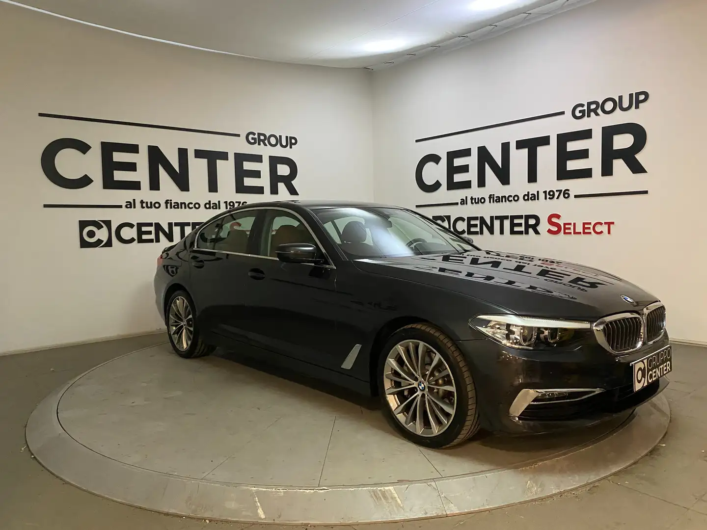 BMW 530 530d xdrive Luxury 265cv Auto Grigio - 2