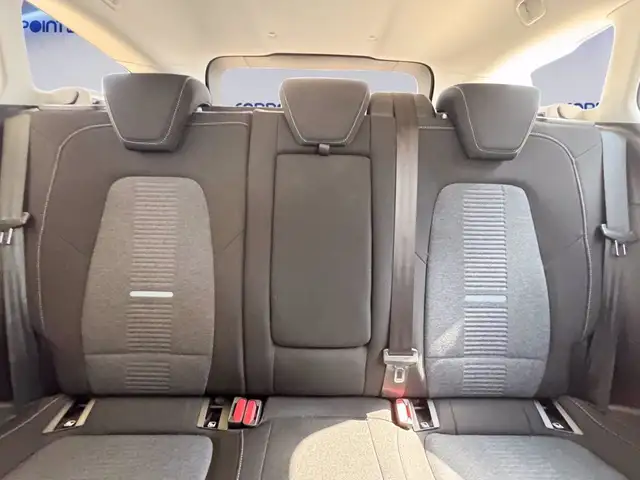 Ford Focus view 10