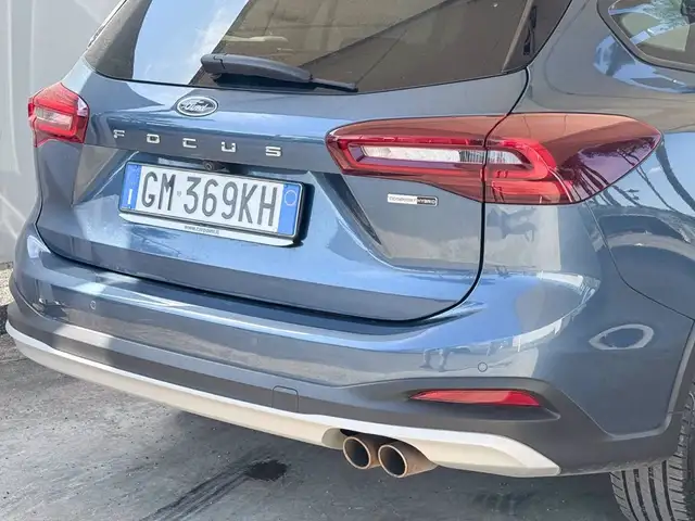 Ford Focus view 18