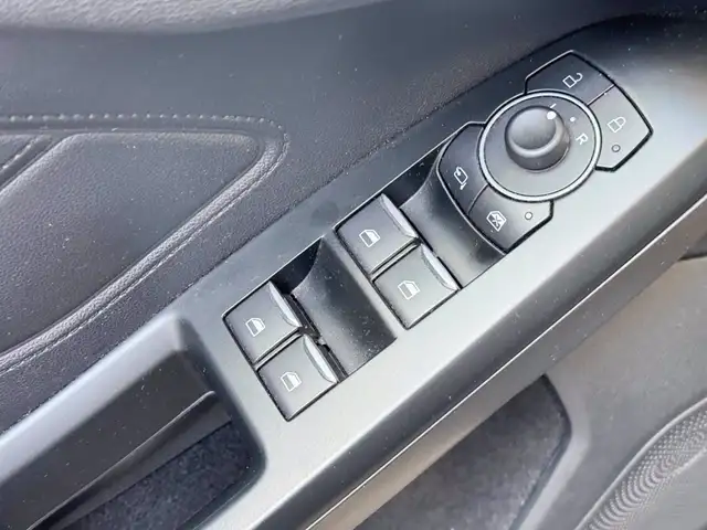 Ford Focus view 20