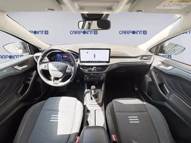 Ford Focus view 11