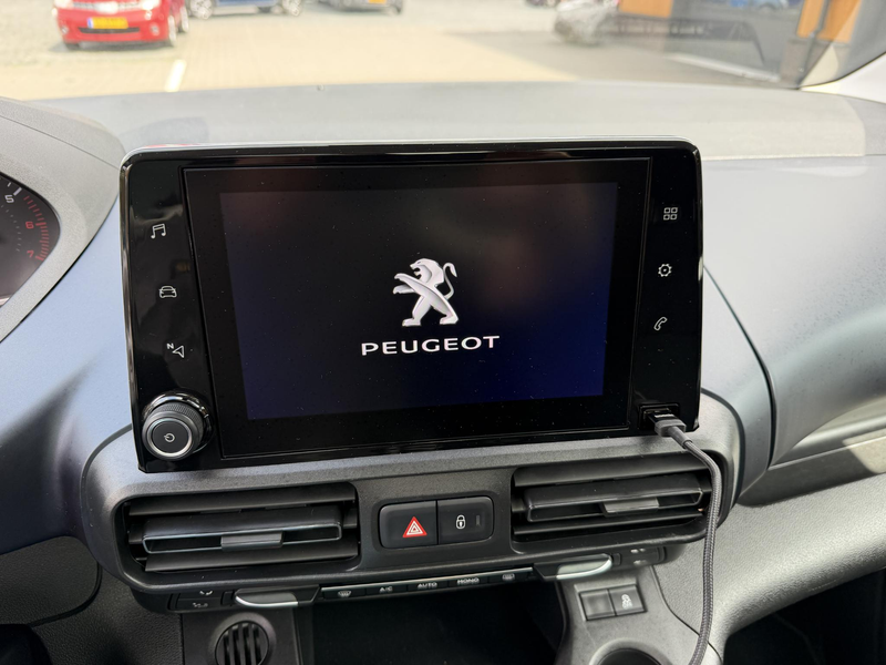 Peugeot Rifter 1.2 110pk Panoramadak 47.000km nwe Distributie Gar — photo 43