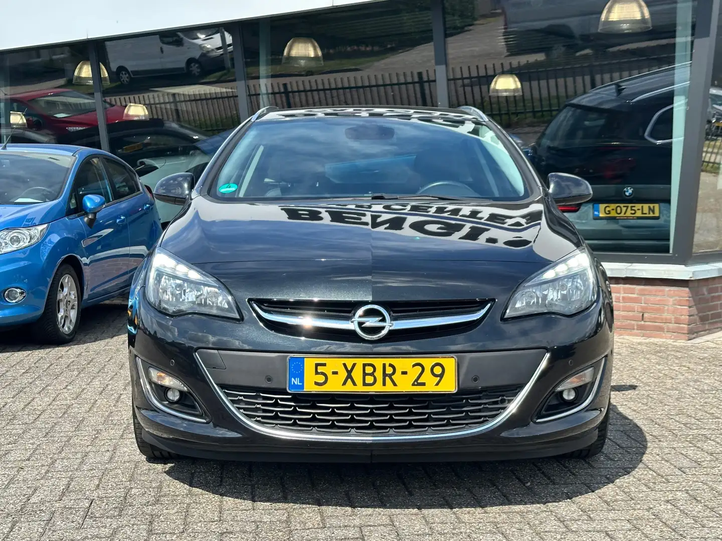 Opel Astra Sports Tourer 1.4 Turbo Cosmo Noir - 2