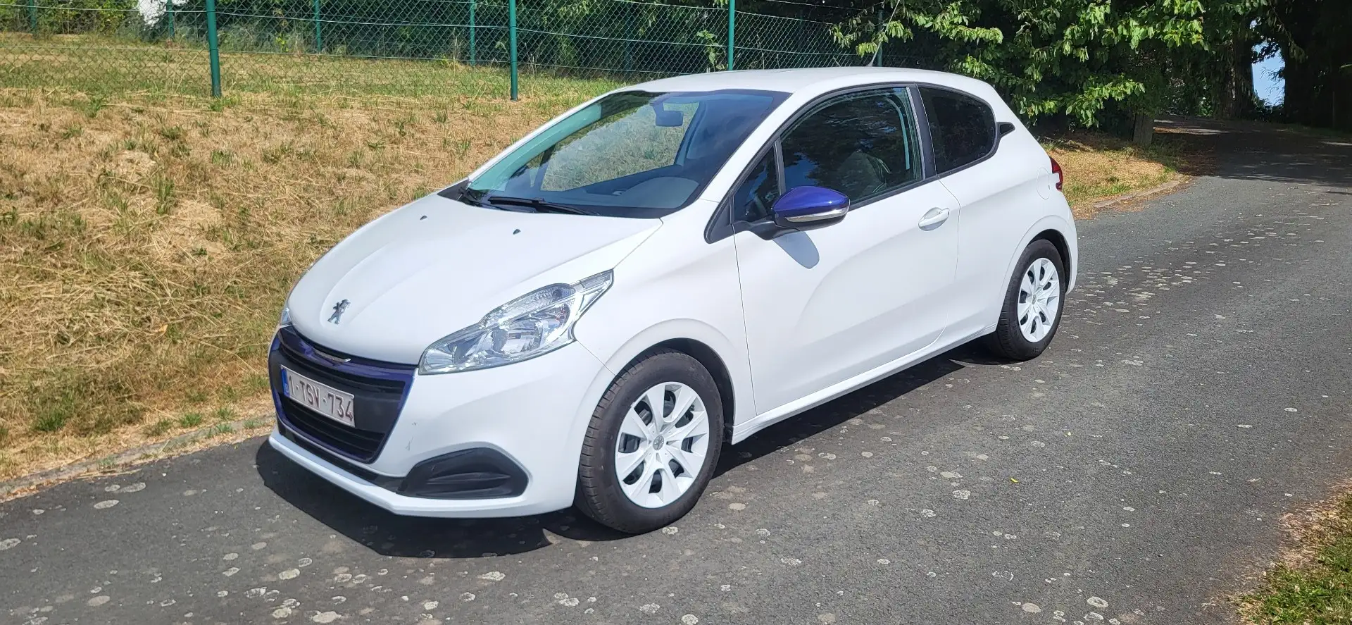 Peugeot 208 1.0i Like 5650km seulement euro 6 - 1