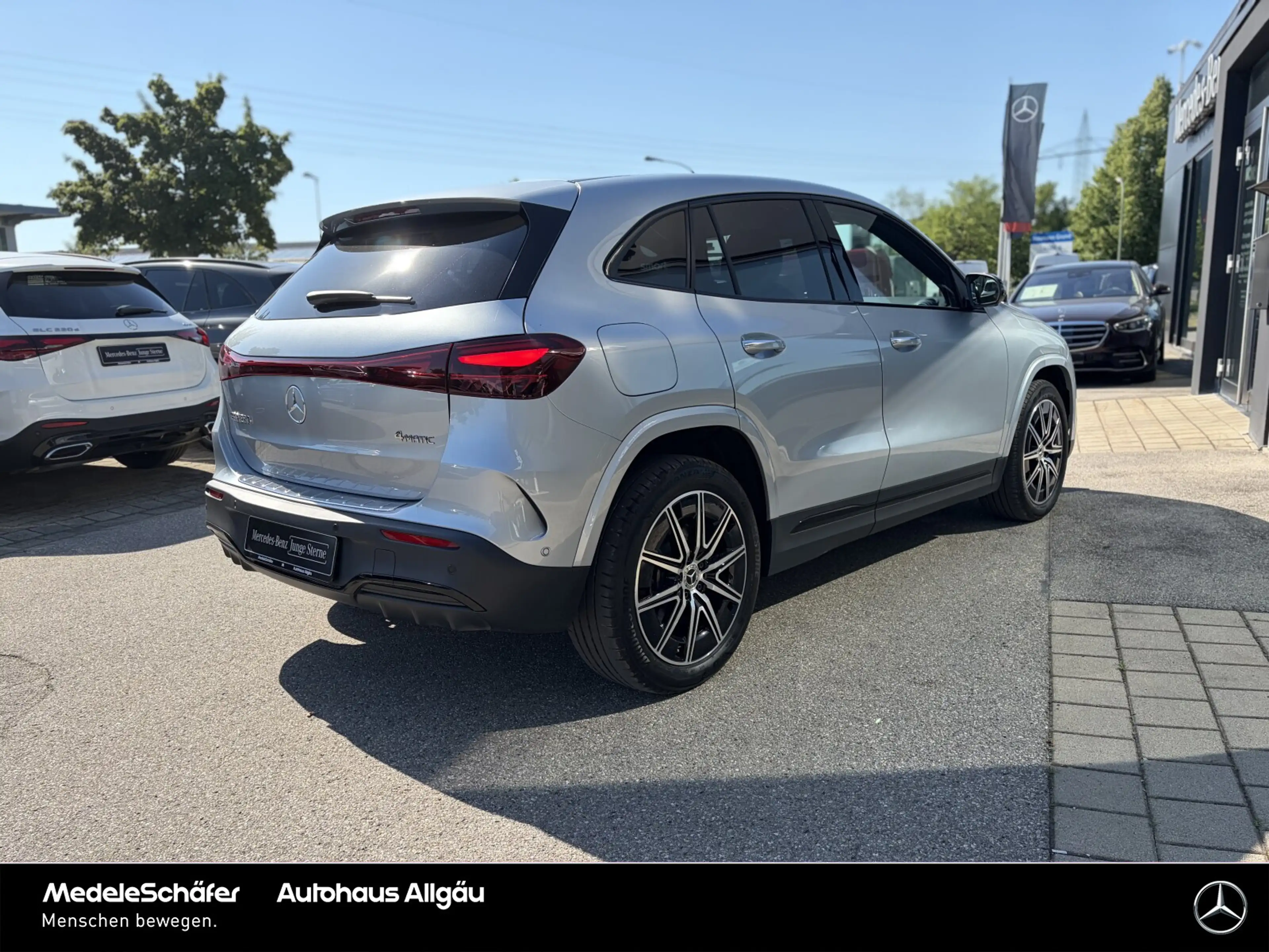 Mercedes-Benz EQA 350 EQA 350 4M AMG Night KeylGo Sound 360° 19" Sport — photo 12