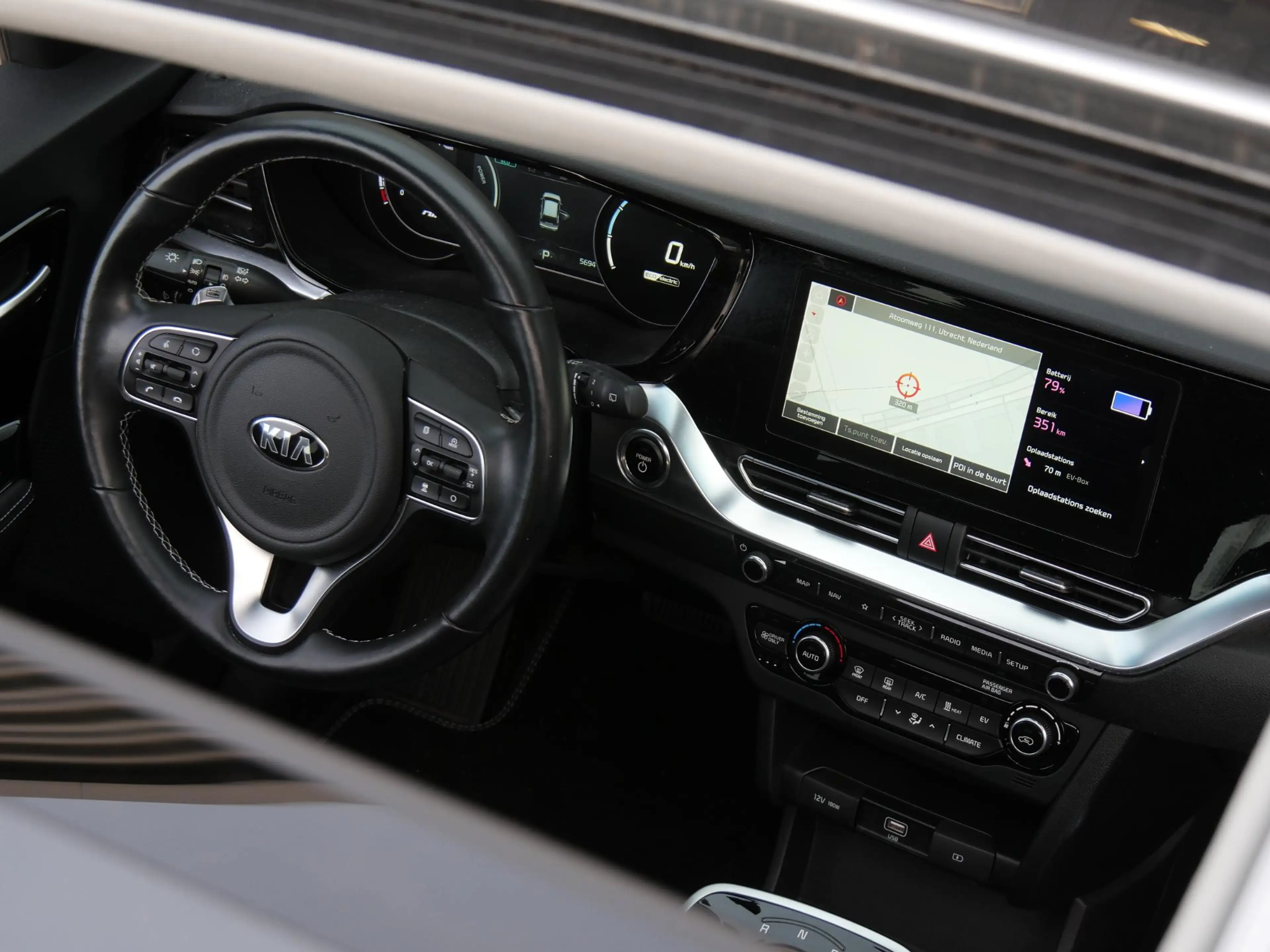 Kia e-Niro 64kWh DYNAMICPLUSLINE/ SCHUIFDAK/ SOH 100% — photo 8