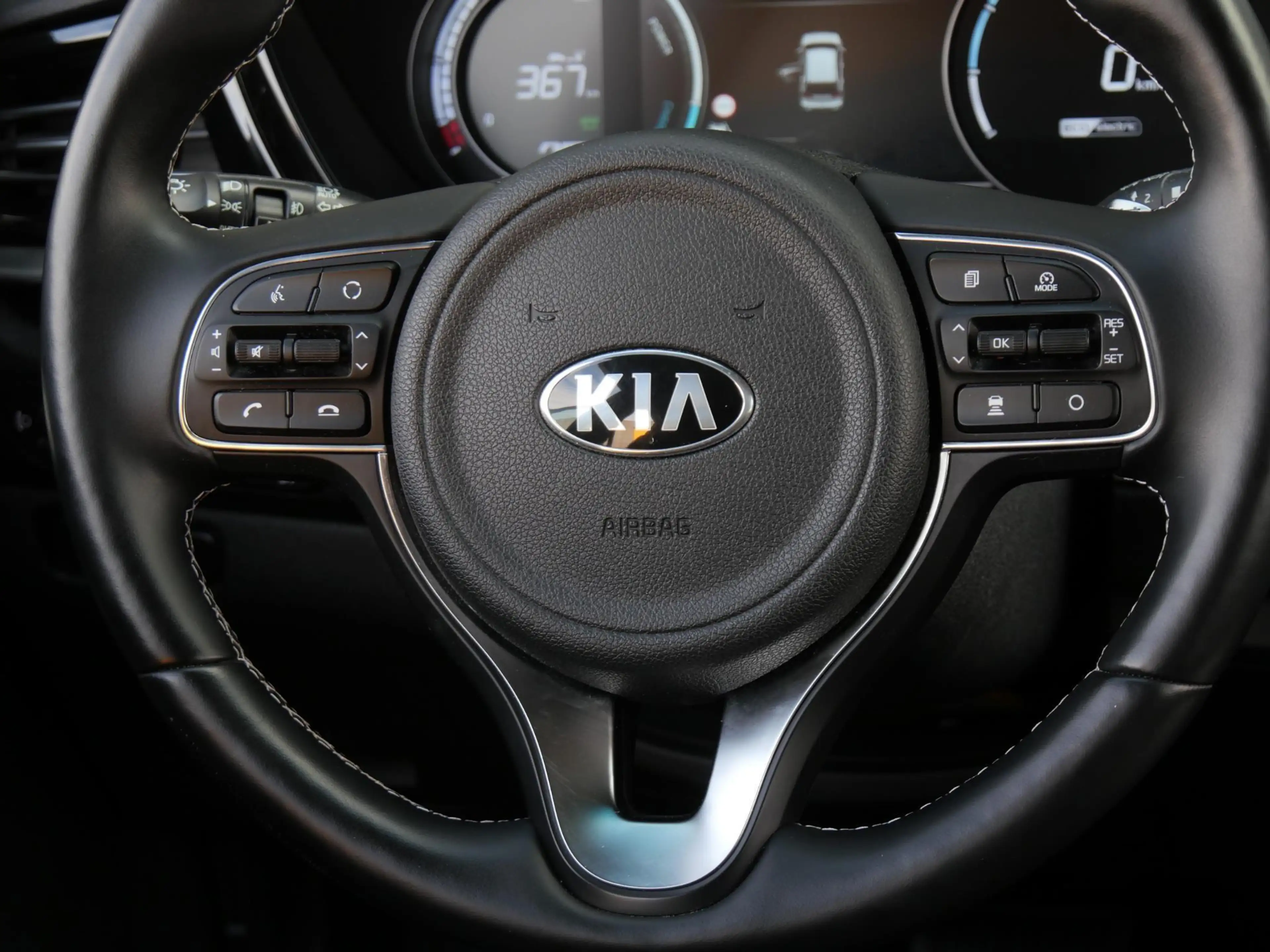 Kia e-Niro 64kWh DYNAMICPLUSLINE/ SCHUIFDAK/ SOH 100% — photo 16