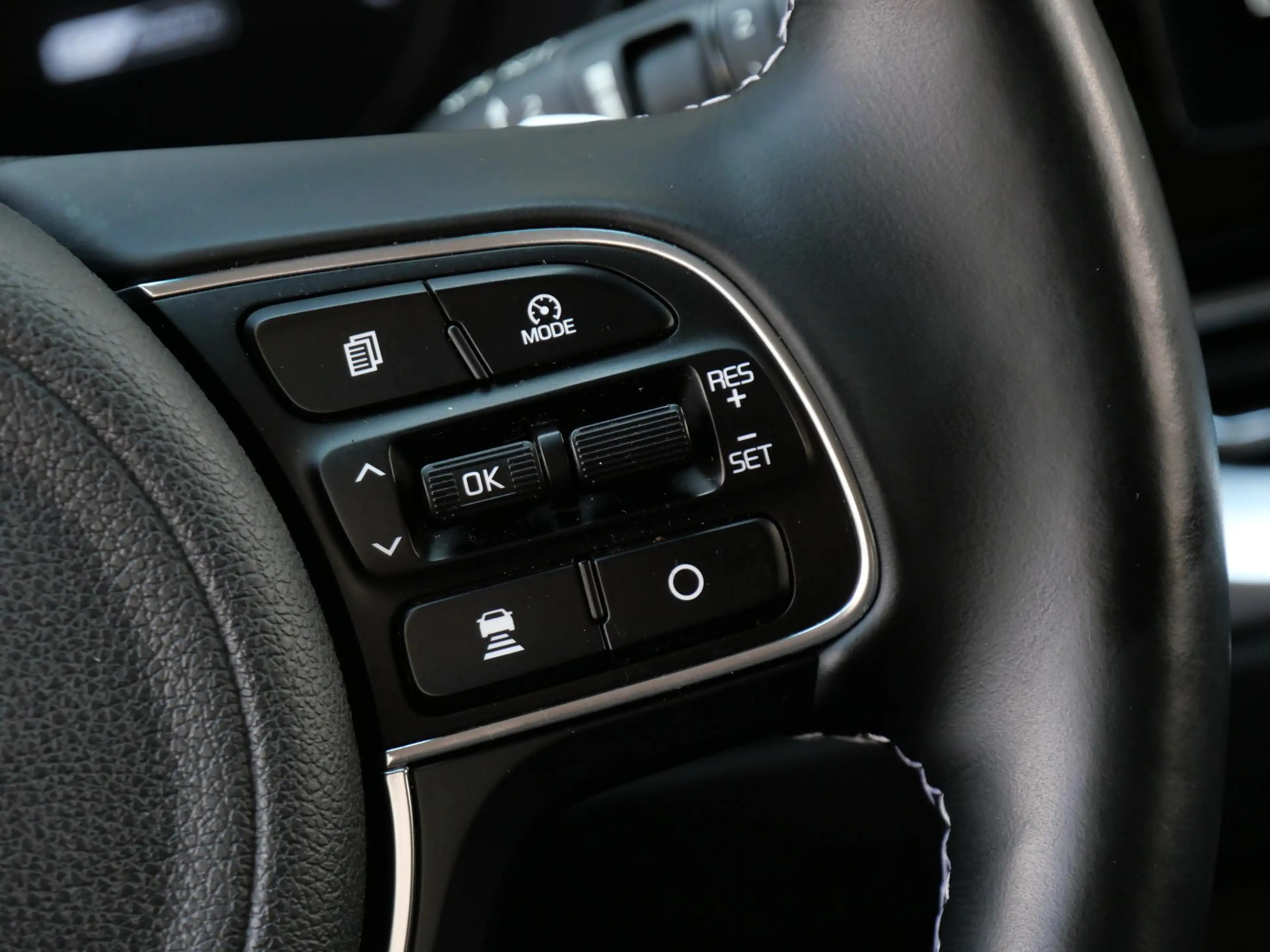 Kia e-Niro 64kWh DYNAMICPLUSLINE/ SCHUIFDAK/ SOH 100% — photo 17