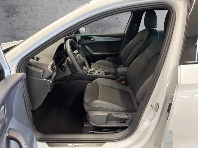 Cupra Leon view 10
