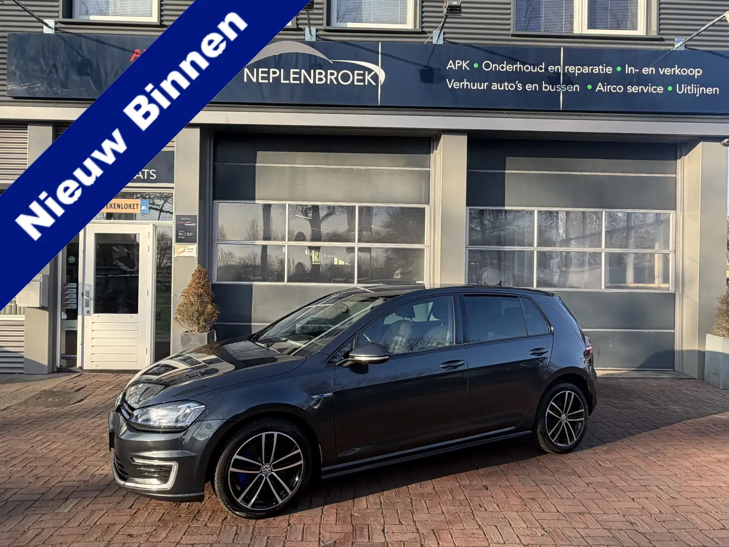 Volkswagen Golf GTE 1.4 TSI NIEUWE ACCU Bj 2015 Vol optie 204PK Dealer Schwarz - 1