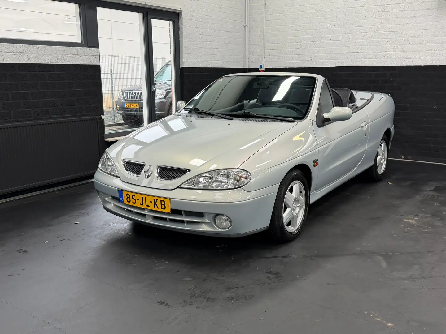 Renault Megane Cabrio 1.6-16V Sport Way | Windscherm | Airco | La Grau - 2