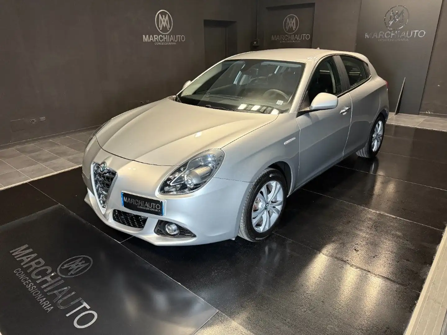 Alfa Romeo Giulietta 1.4 Turbo 105 CV Progression Plateado - 1