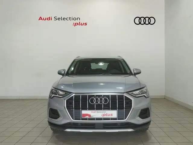 Audi Q3 view 2