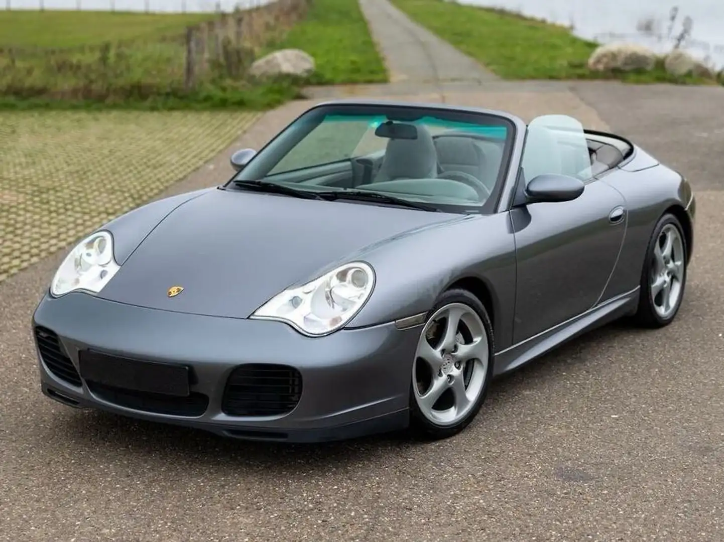 Porsche 996 996 3.6 Carrera 4 Cabriolet Zilver - 1