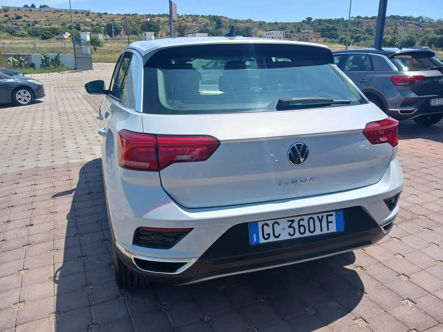Volkswagen T-Roc T-Roc 2.0 tdi Style 150cv dsg Bianco - 2