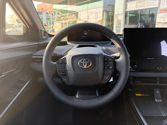 Toyota bZ4X bZ4X BEV 252kW 4x4 Lounge Ansicht 11