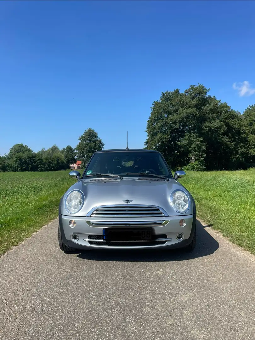 MINI Cooper Cabrio - 1