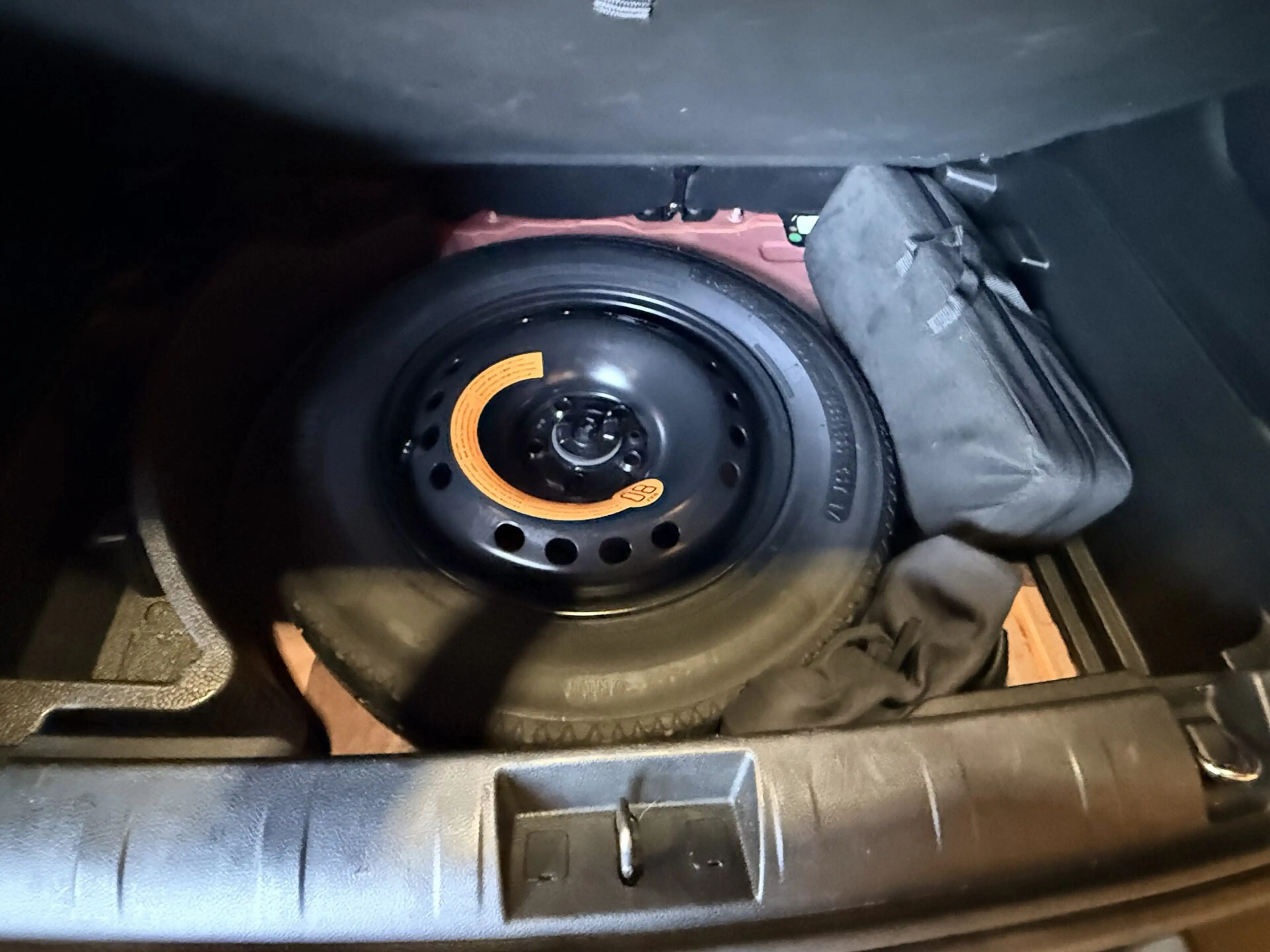 Jeep Renegade 1.4 MultiAir Limited — photo 12
