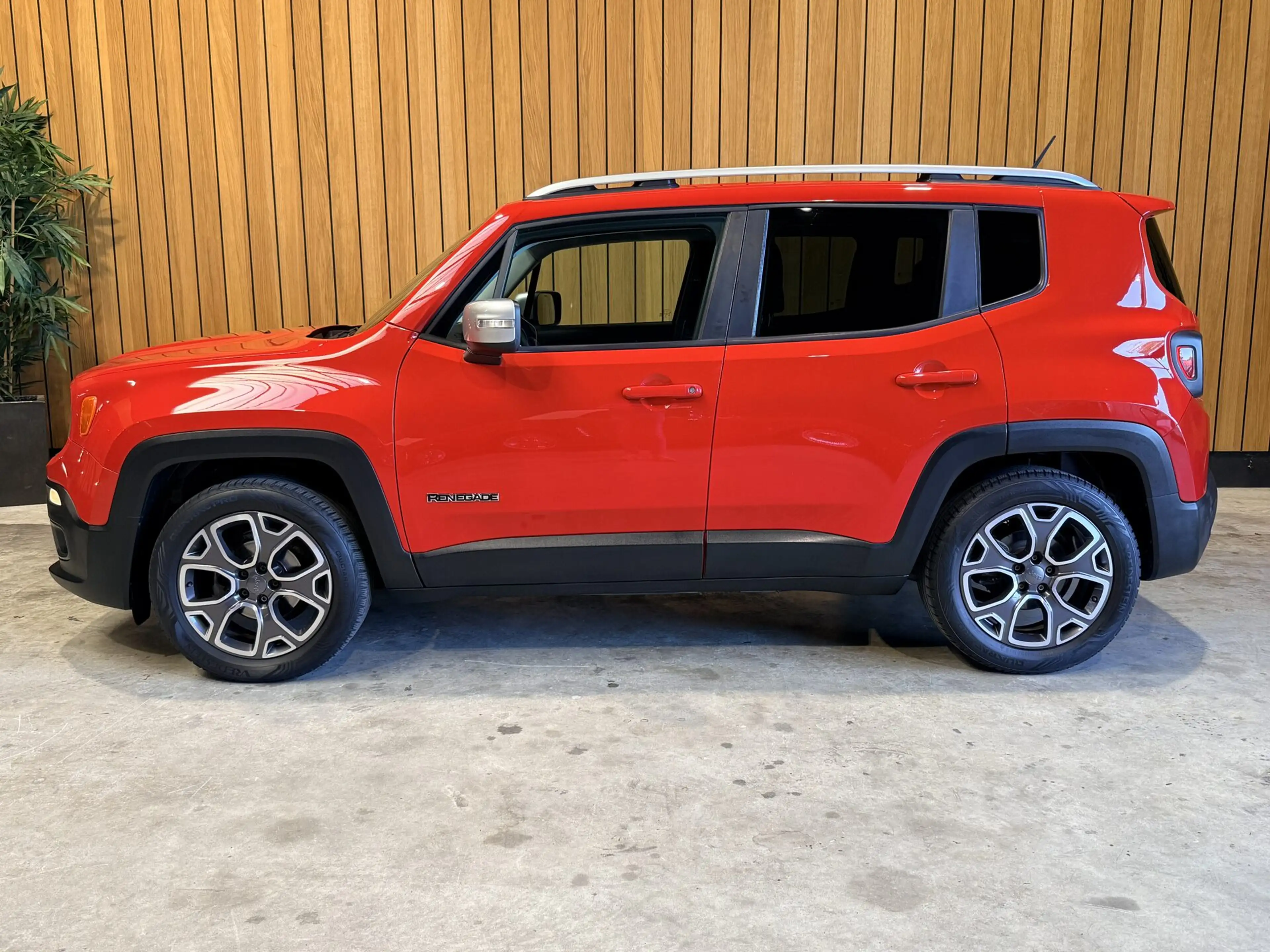 Jeep Renegade 1.4 MultiAir Limited — photo 5