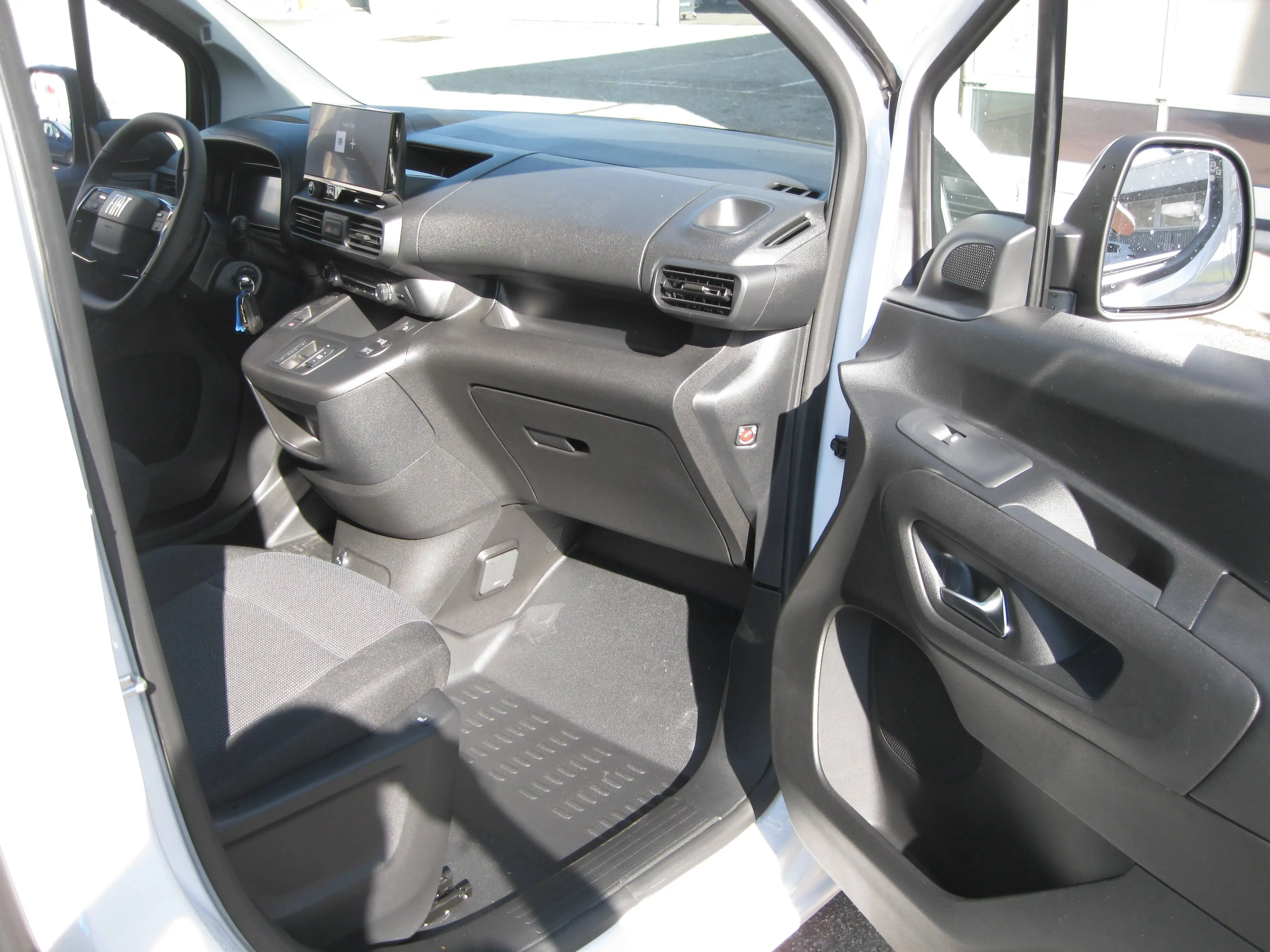 Fiat Doblo Series 4 Kastenwagen XL Diesel 130PS Automatik-ZV-PDC-KLIMA-ZV — photo 6