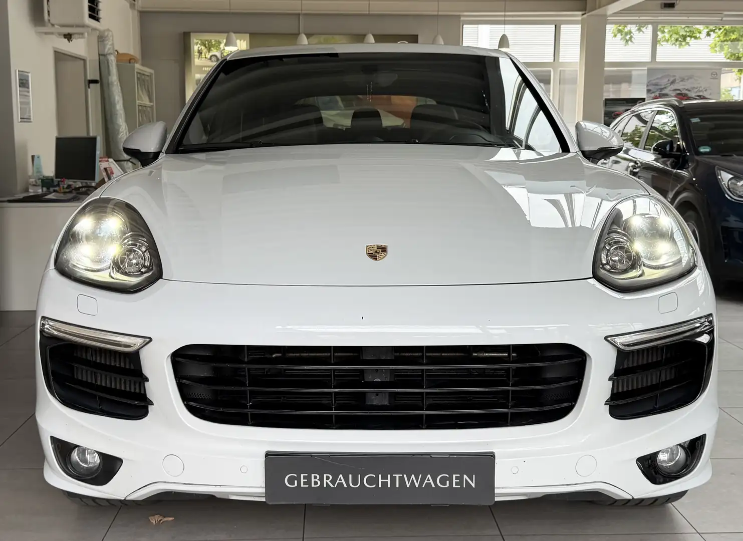 Porsche Cayenne Diesel GTS Paket Panorama AHK Lenkradheizung Luft Bianco - 2