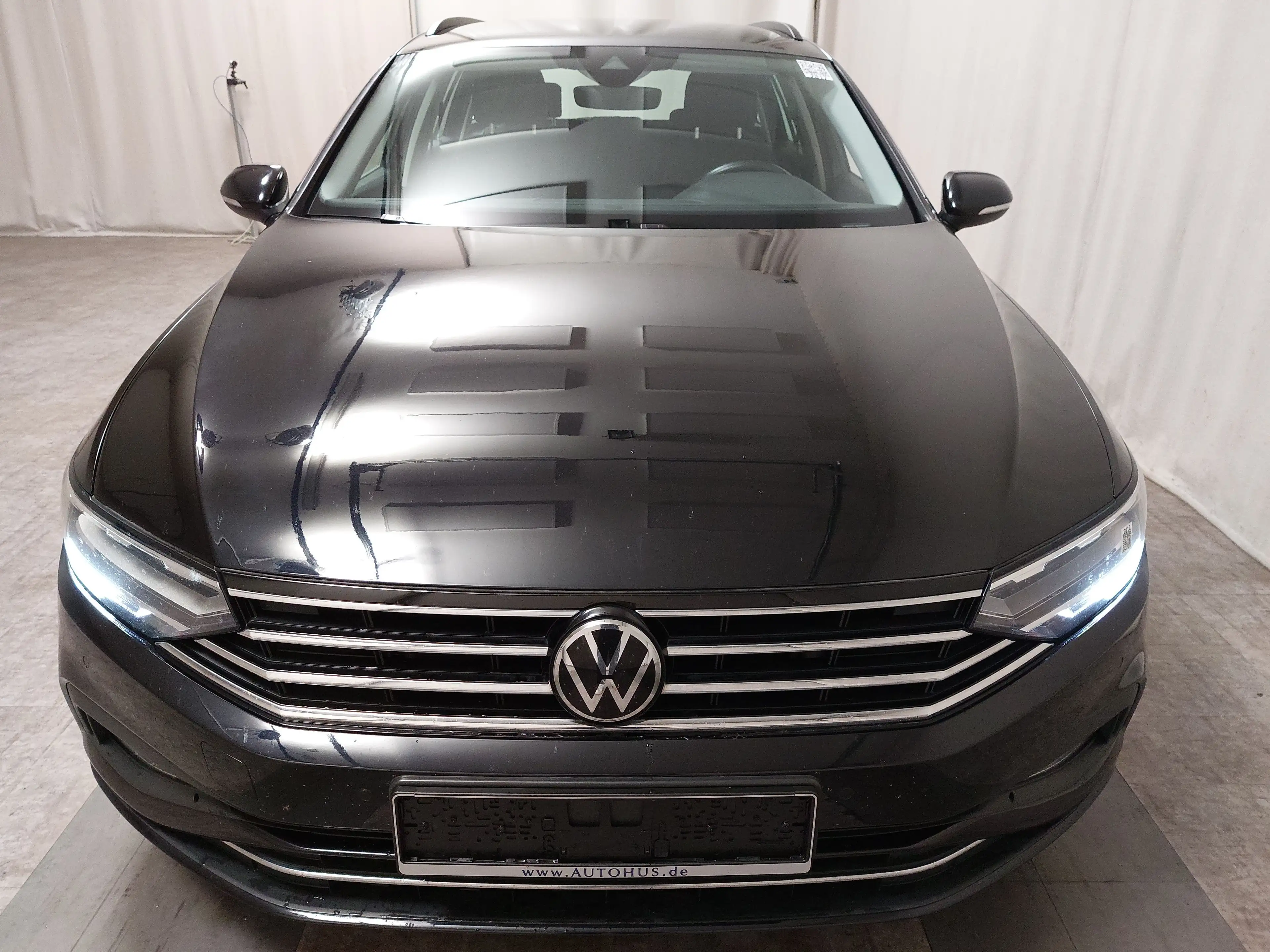 Volkswagen Passat Variant Variant 2.0 TDI Business Navi DC LED RFK — photo 9