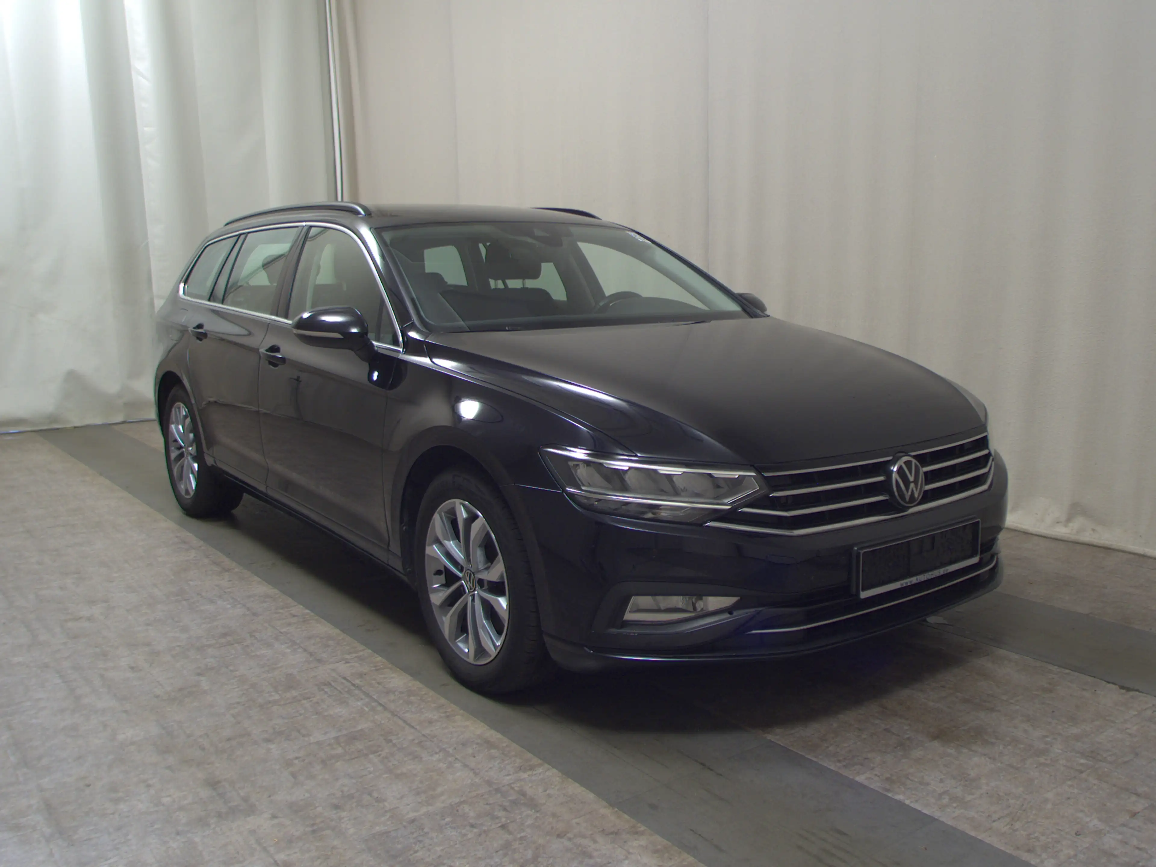 Volkswagen Passat Variant Variant 2.0 TDI Business Navi DC LED RFK — photo 3