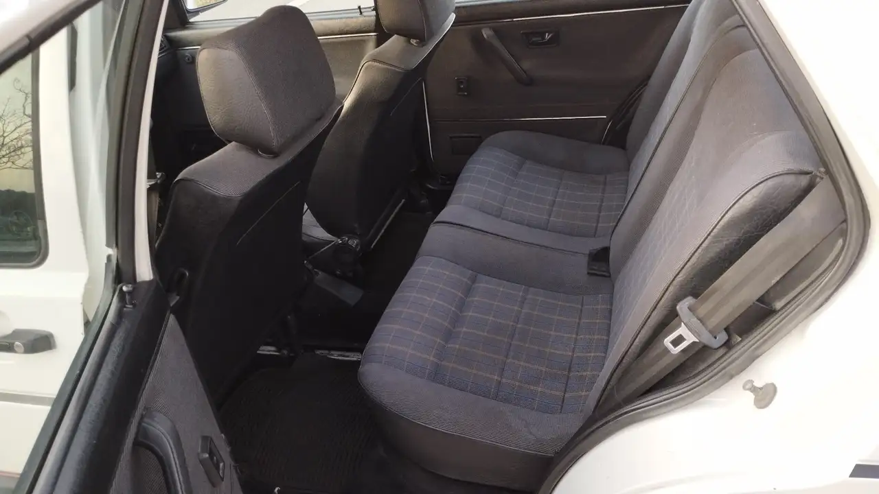 Volkswagen Golf GTI 1.8 110, foto 10