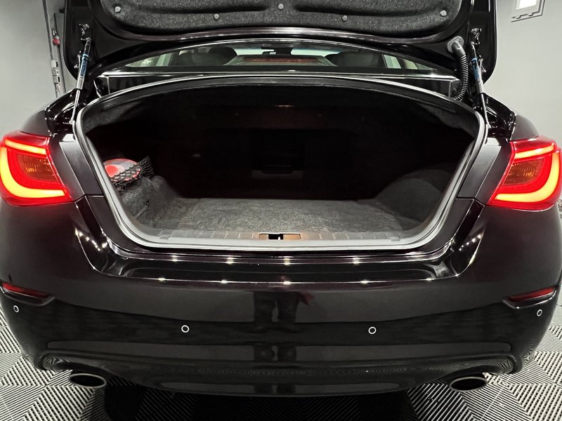 Infiniti Q70 2.2 D Premium|AUTOM|LEDER|LED|NAVI|R-CAM — photo 8
