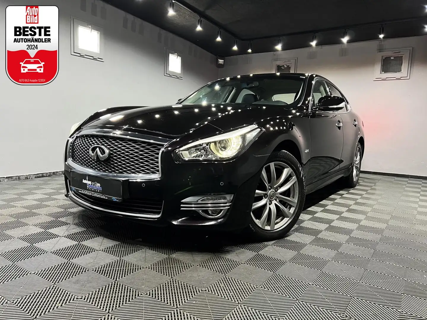 Infiniti Q70 2.2 D Premium|AUTOM|LEDER|LED|NAVI|R-CAM Schwarz - 1