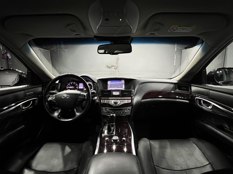 Infiniti Q70 2.2 D Premium|AUTOM|LEDER|LED|NAVI|R-CAM — photo 14