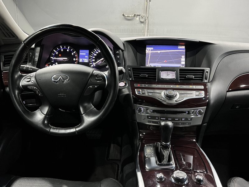 Infiniti Q70 2.2 D Premium|AUTOM|LEDER|LED|NAVI|R-CAM — photo 15