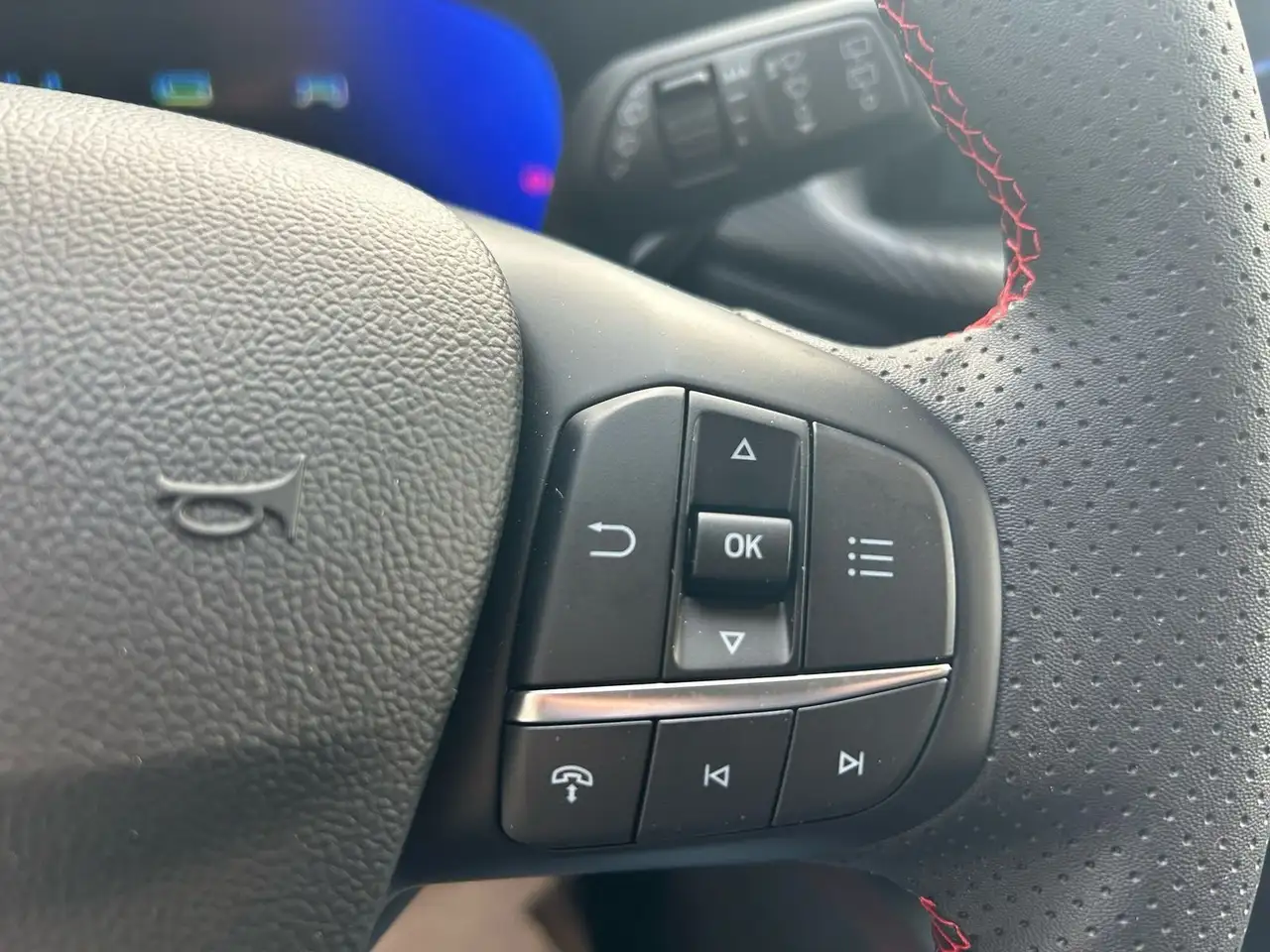 Ford Kuga ST-Line 6