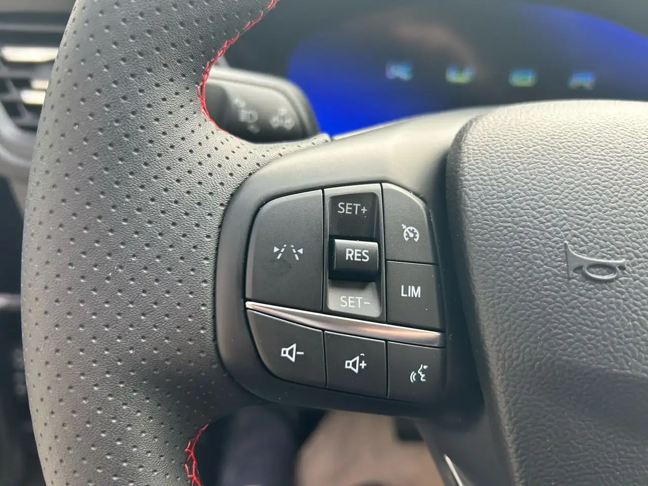 Ford Kuga ST-Line 5