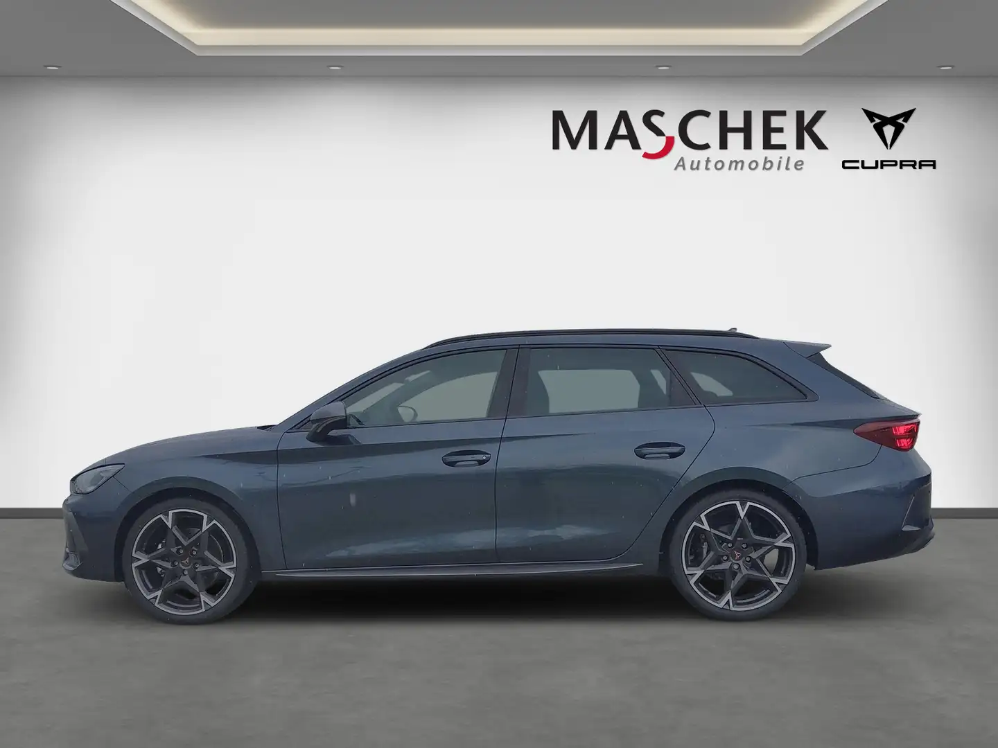 CUPRA Leon Sportstourer 1.5 eTSI DSG Matrix Edge Dynamic Pano Grau - 2