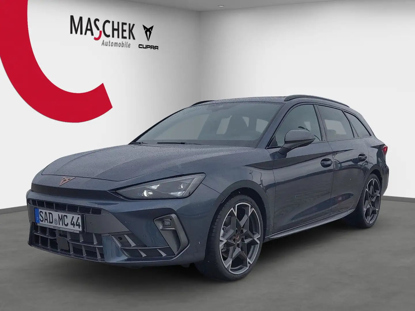 CUPRA Leon Sportstourer 1.5 eTSI DSG Matrix Edge Dynamic Pano Grau - 2