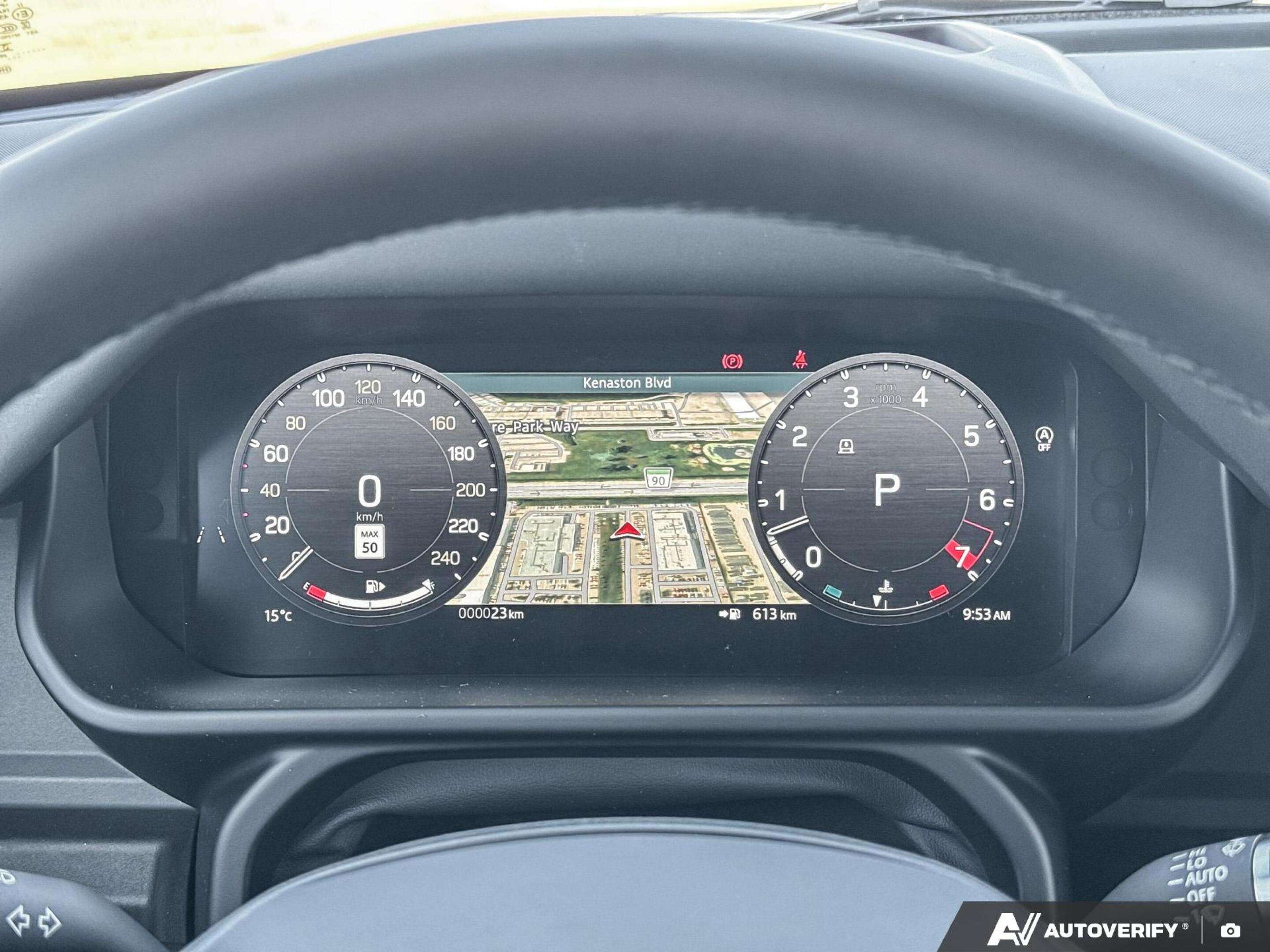 2026 Land Rover Defender 110 P400 X-Dynamic SE thumb 16