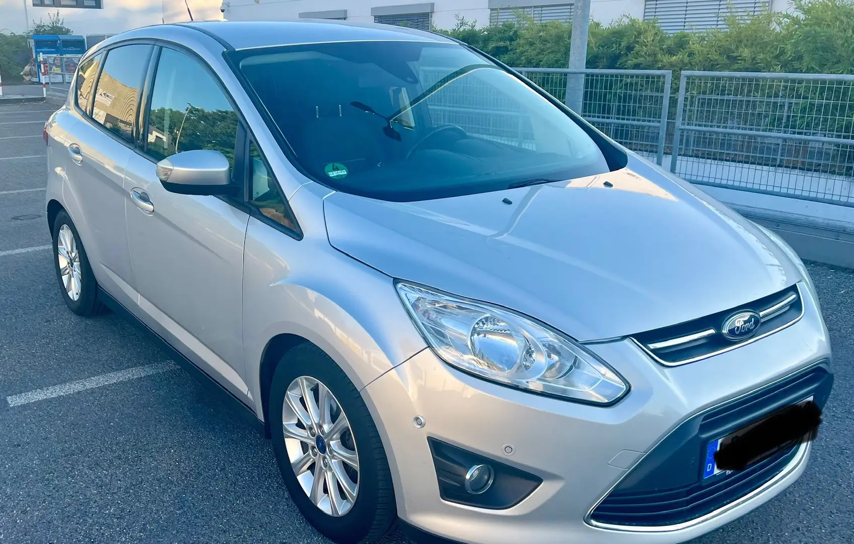 Ford C-Max C-Max 1.0 EcoBoost Champions  Edition Silber - 1