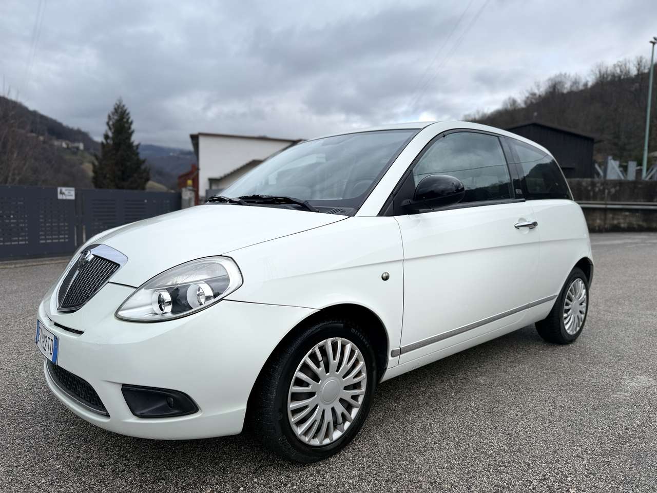 Lancia Ypsilon 1.2 8v Diva 69cv