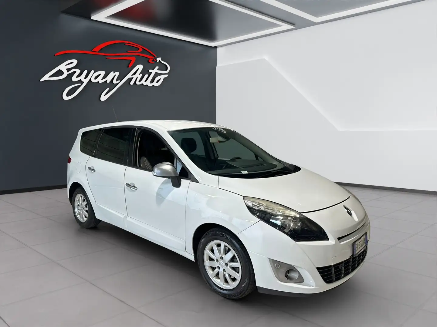 Renault Scenic 1.5 dci LUXE 110cv 7POSTI White - 2