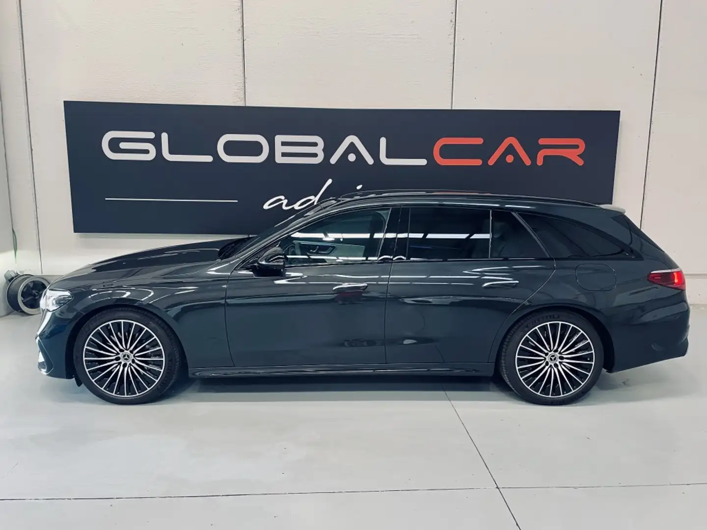 Mercedes-Benz E 300 Estate 300de 4Matic 9G-Tronic Gris - 2