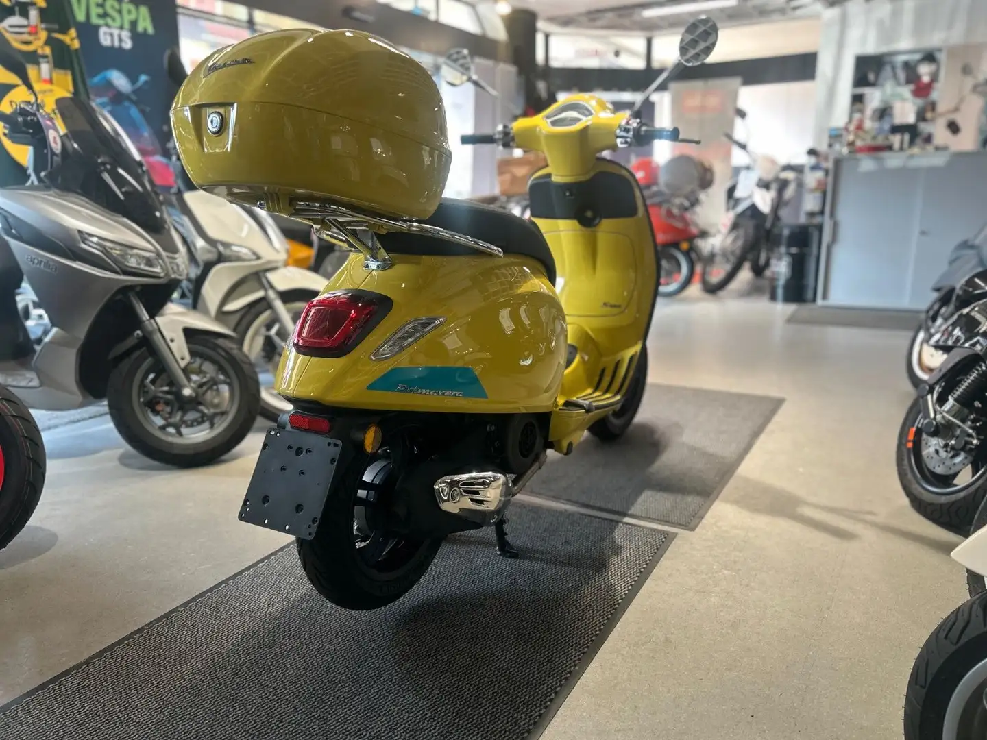 Vespa Primavera 125 Sport Eu5+ gelb - Black Friday Geel - 2