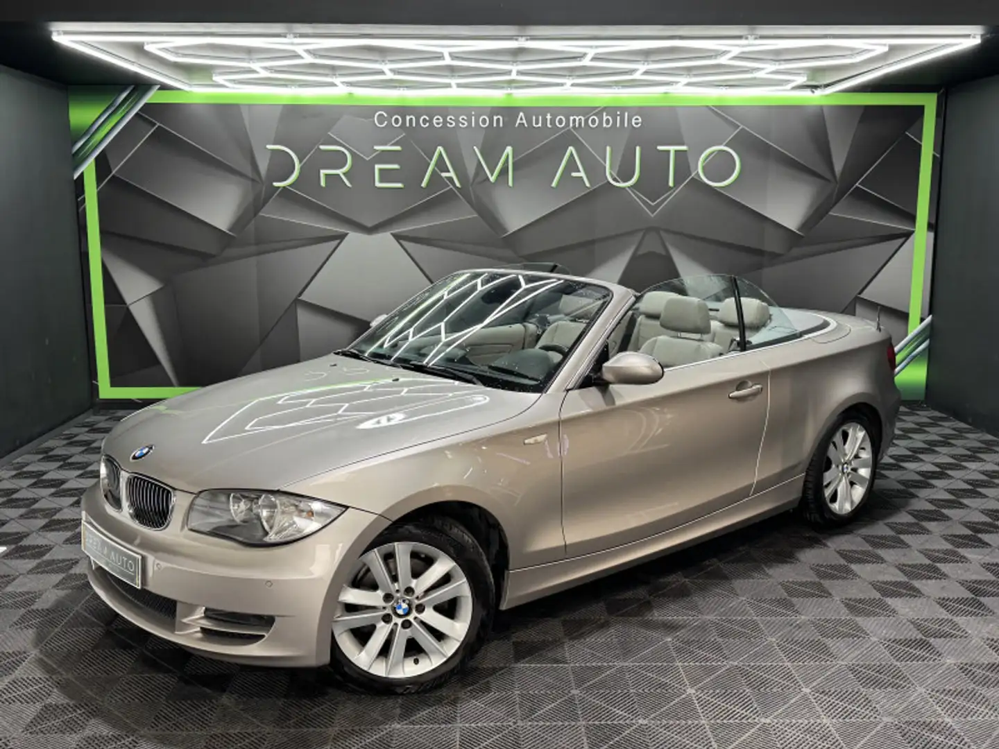 BMW 120 (E88) 120D 163CH LUXE - 2
