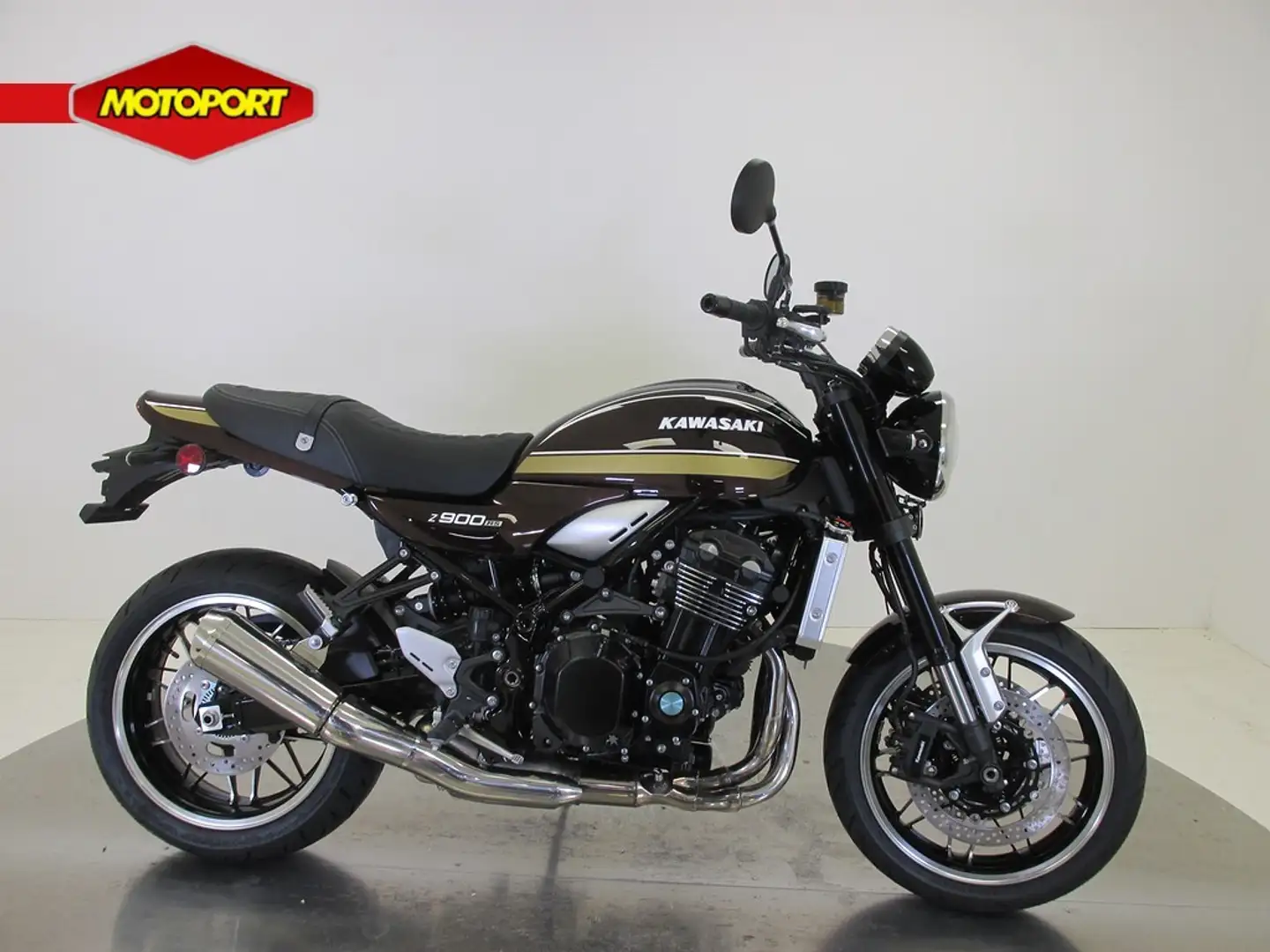 Kawasaki Z900RS Roşu - 1