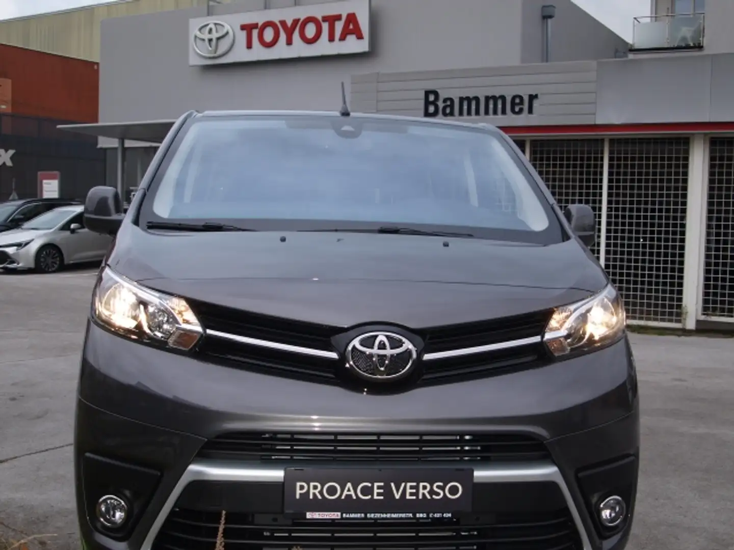Toyota Proace Verso 2.0 D 144PS Medium Family Flottenpreis f. U Noir - 2