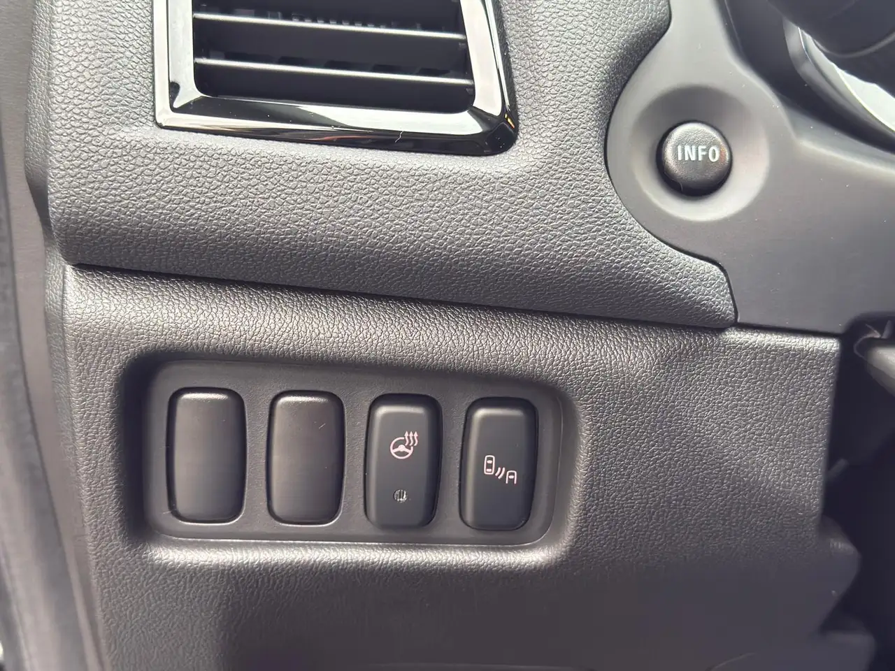 Mitsubishi RVR снимка Mitsubishi RVR