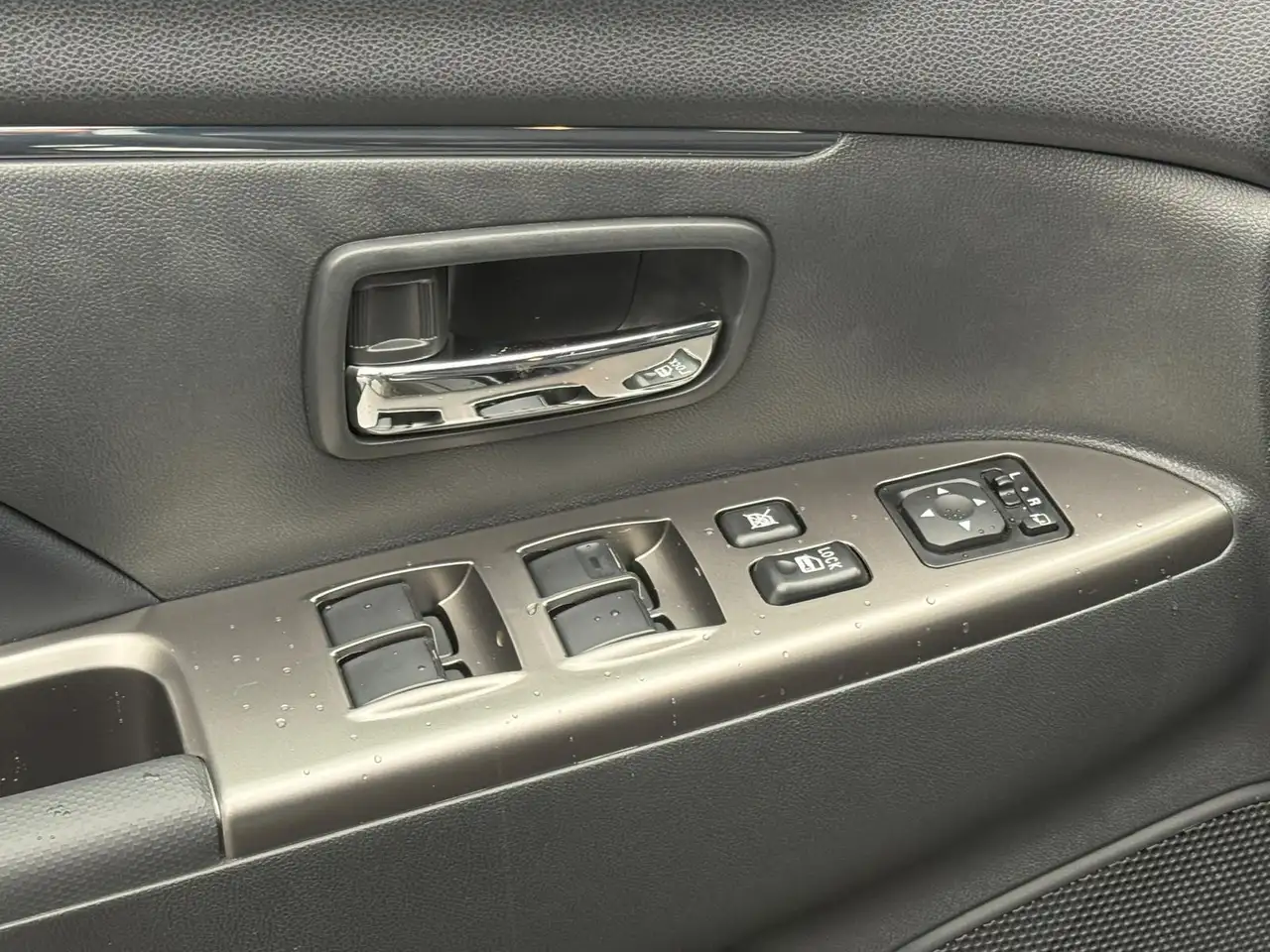 Mitsubishi RVR снимка Mitsubishi RVR