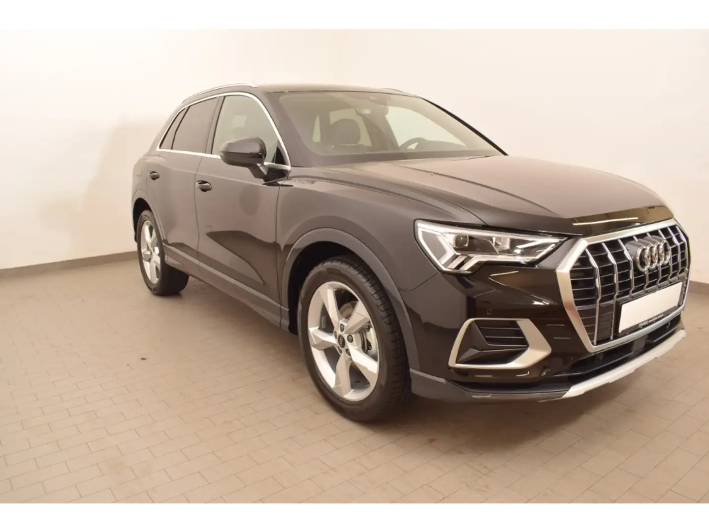 Audi Q3 35TFSI S tronic advanced LED Navi SHZ Rear View Schwarz - 2